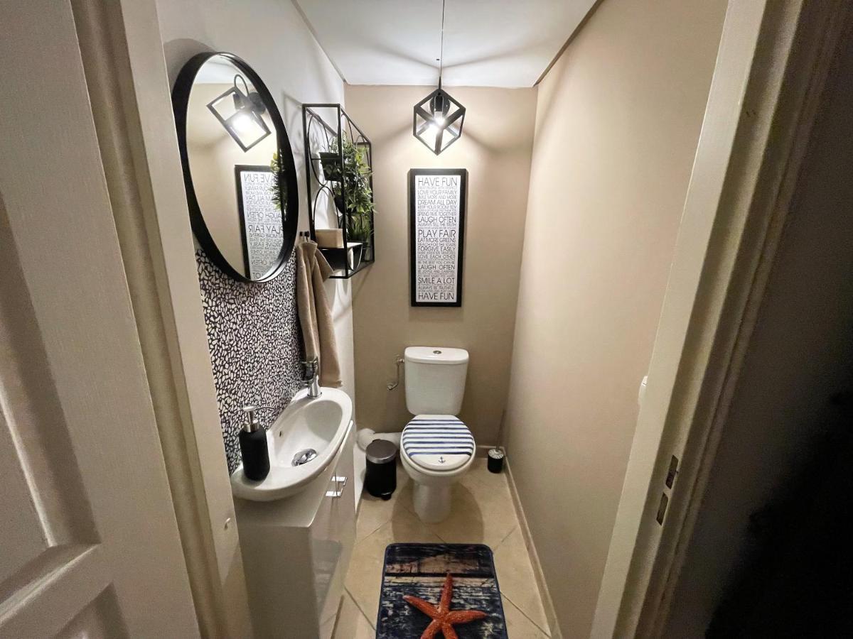 אנטיב Feels Like Home Juan Flore - Air-Conditioned Furnished Apartment With Terrace & Parking מראה חיצוני תמונה